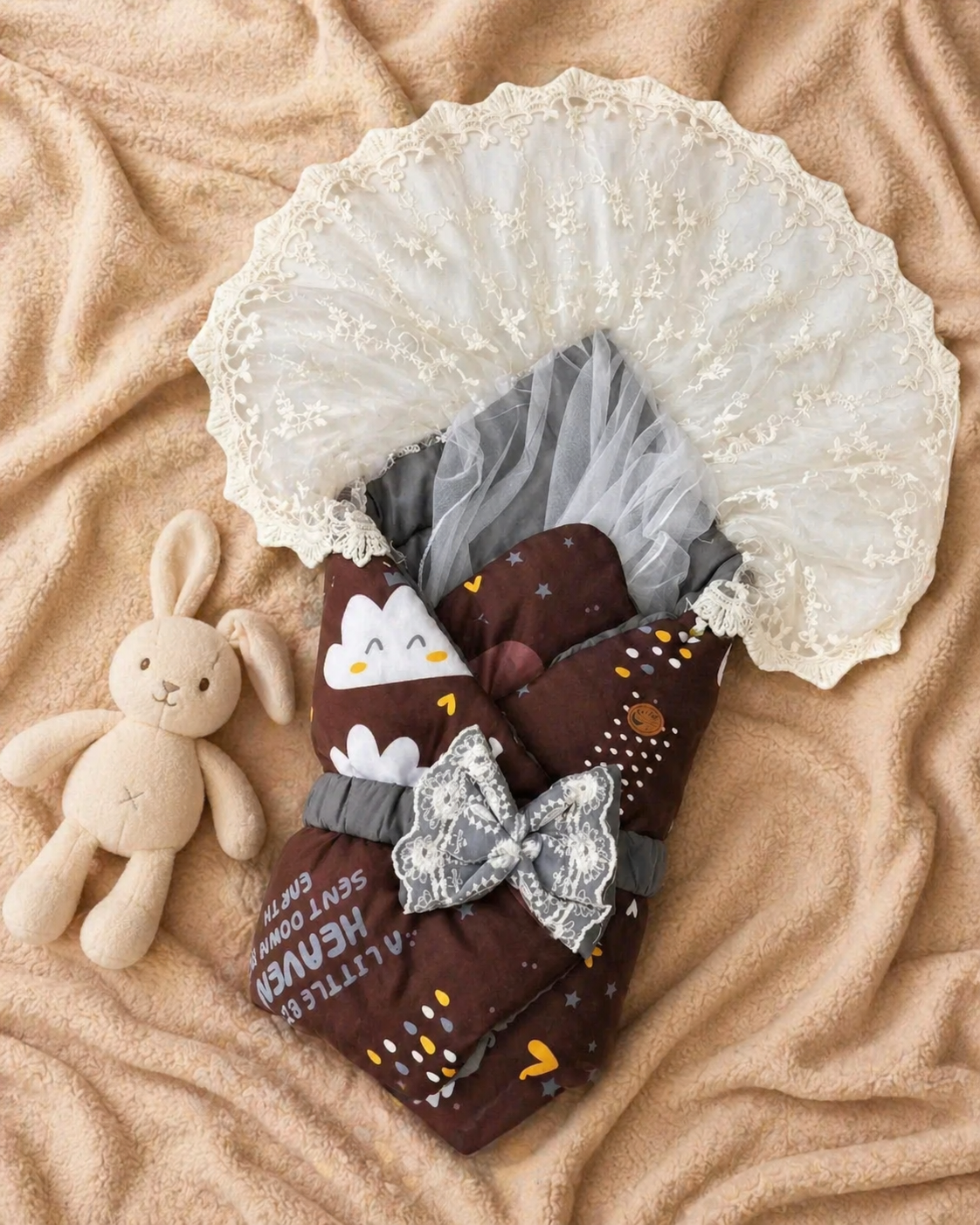 Royal Teddy Carry Nest – Chocolate Brown & Ivory